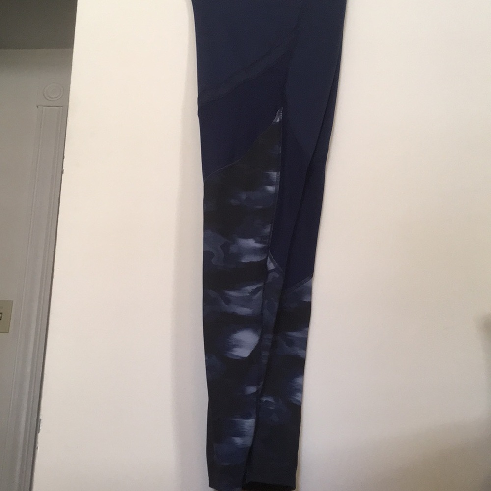 Leggings with Mesh